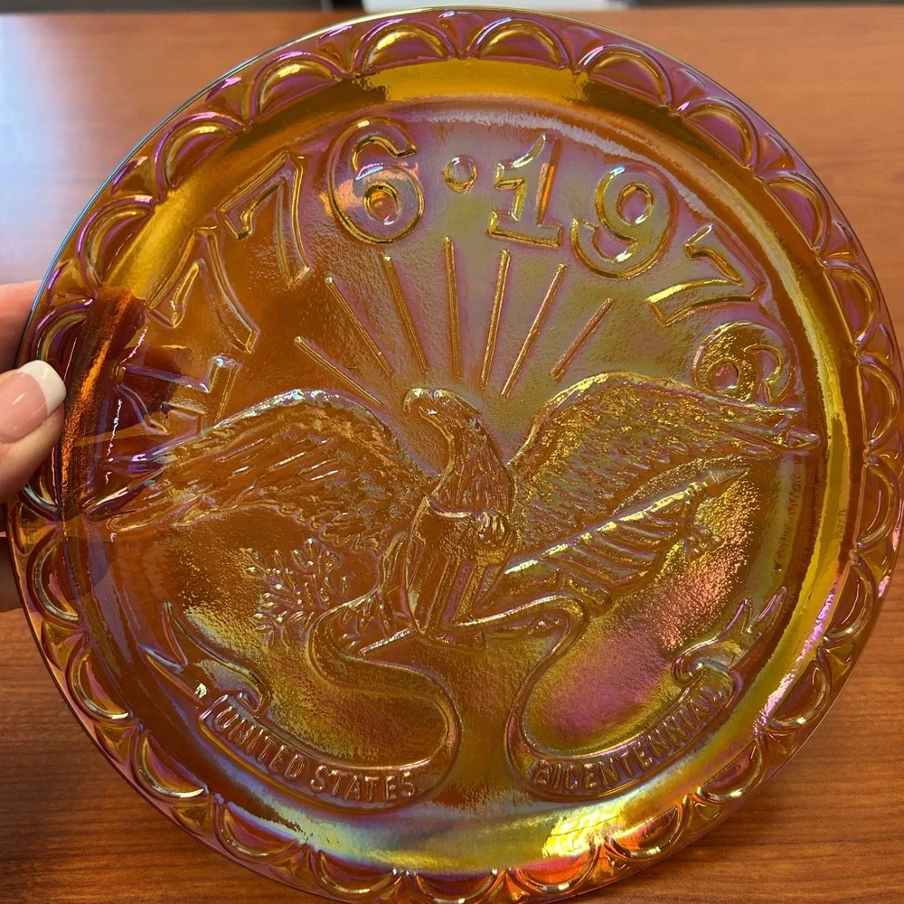 Indiana Glass Co. “Marigold” Carnival Glass 1776-1976 “Bicentennial Plate” 8”